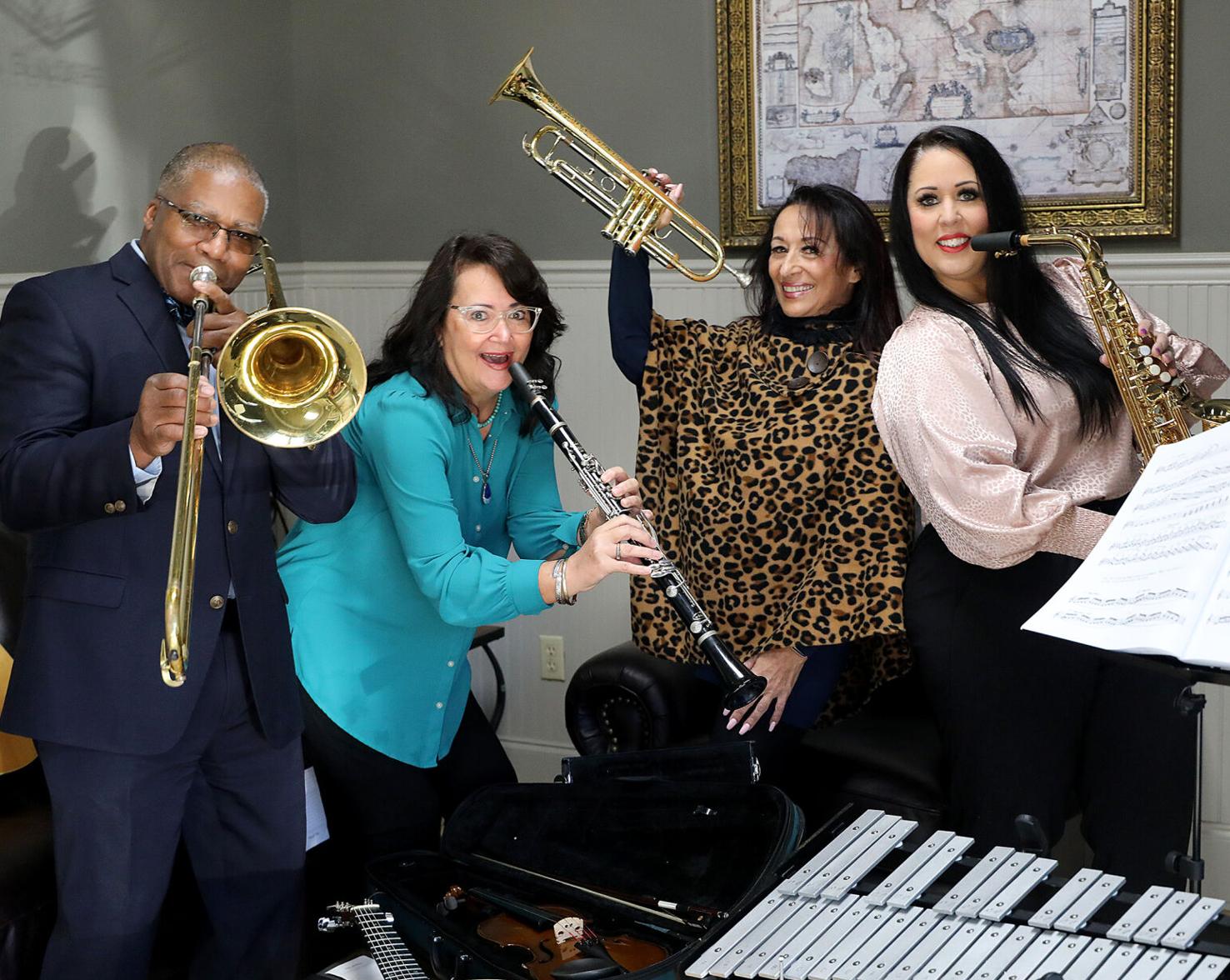 Women with musical instruments